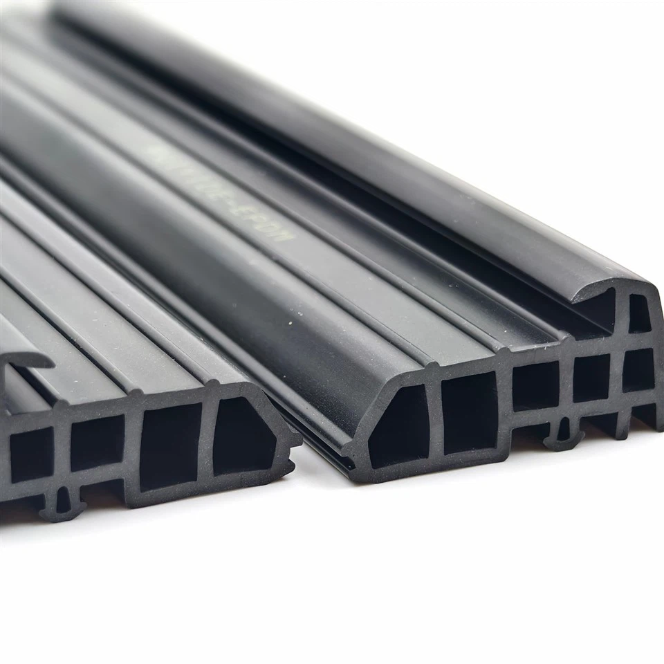 Gumijas blīvējuma sloksne alumīnija logiem